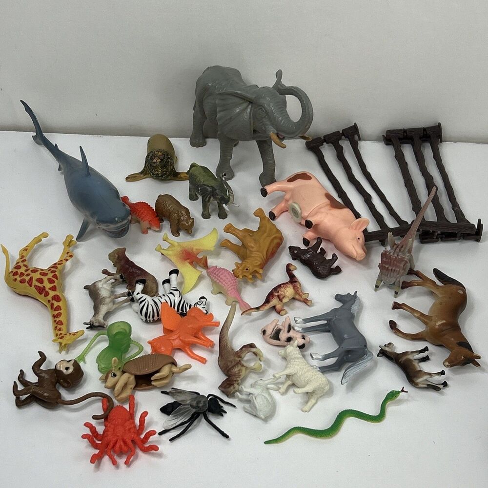 Safari Wild Animals Lot Shark Seal Snake Horse Pig Armadillo Elephant Monkey